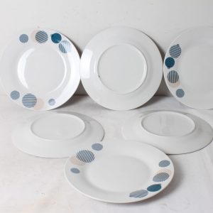 Six grandes assiettes plates